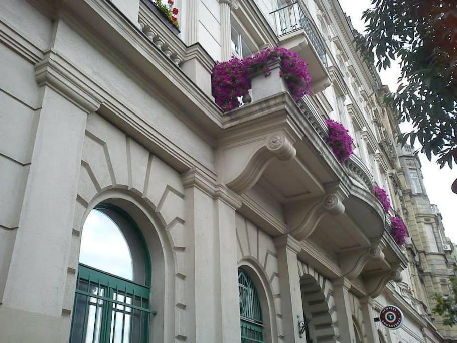 Riverside Green, 5th District Apartment Budapest